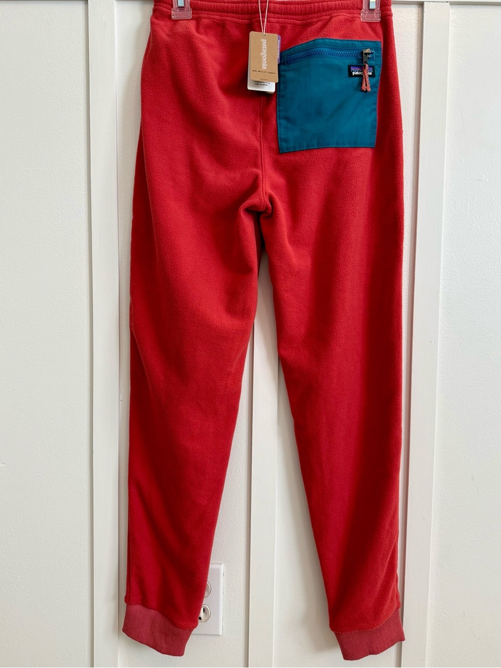 NWT PATAGONIA KIDS MICRO D FLEECE JOGGERS SUMAC RED XL 14 UNISEX